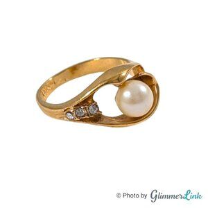 Vintage Celebrity NY Faux Pearl Rhinestone Gold Tone Ring Sz 6.75